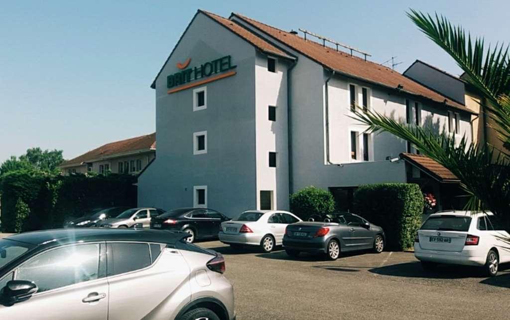 Brit Hotel Confort Pau Lons Kültér fotó