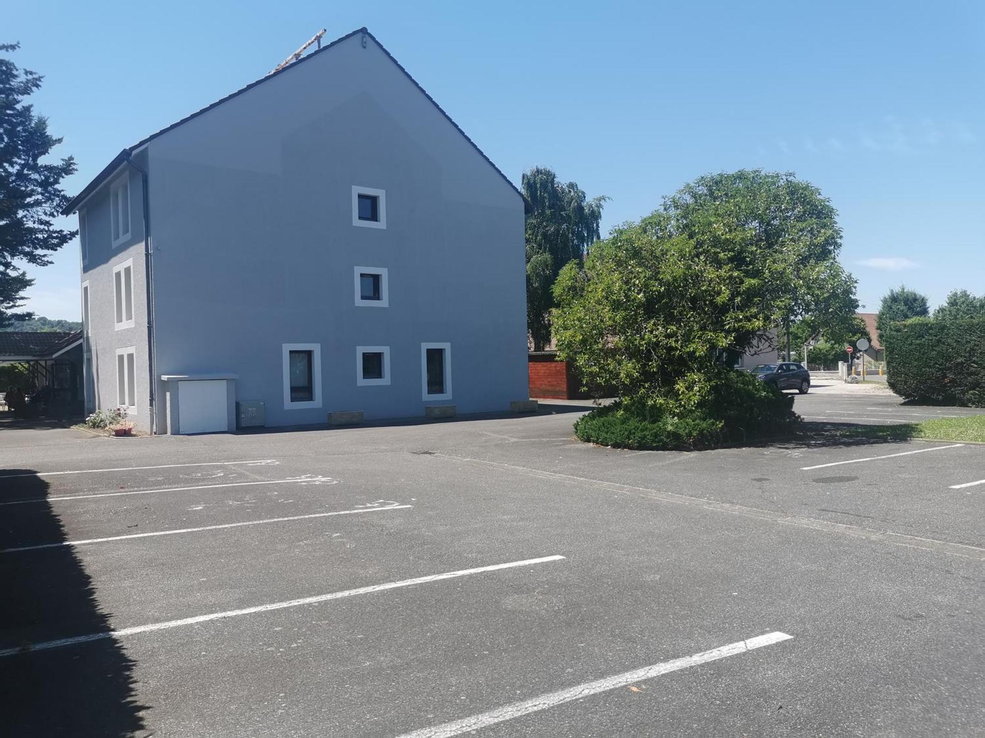 Brit Hotel Confort Pau Lons Kültér fotó