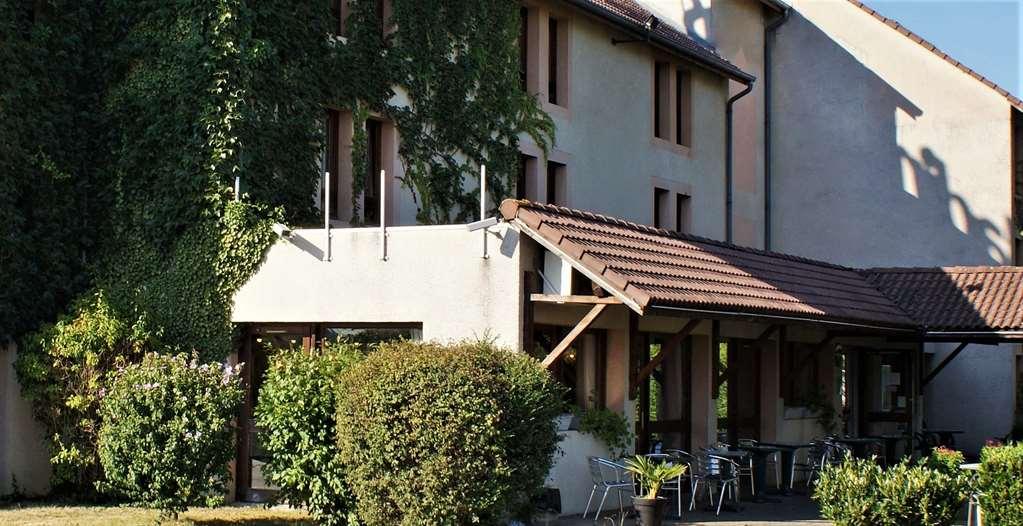 Brit Hotel Confort Pau Lons Kültér fotó