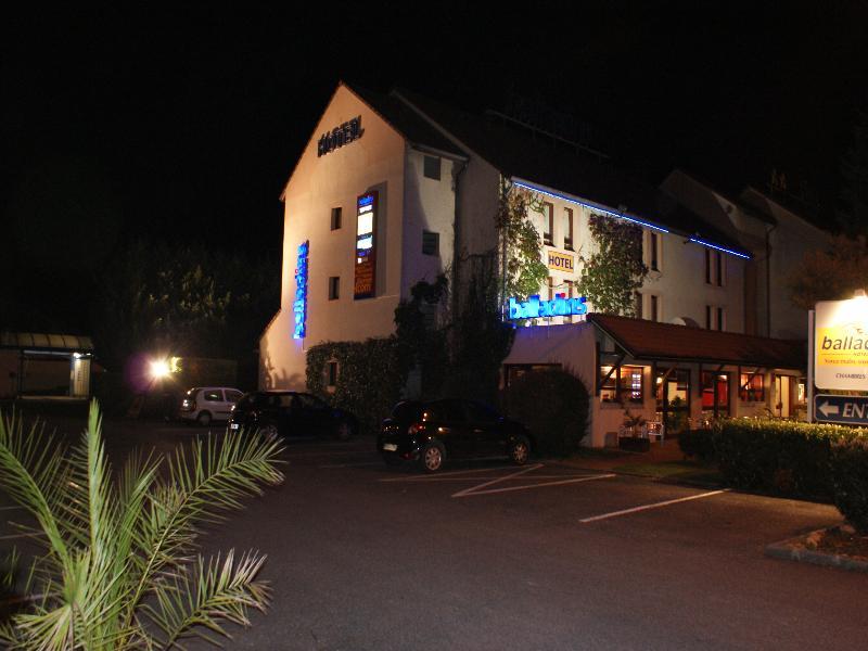 Brit Hotel Confort Pau Lons Kültér fotó